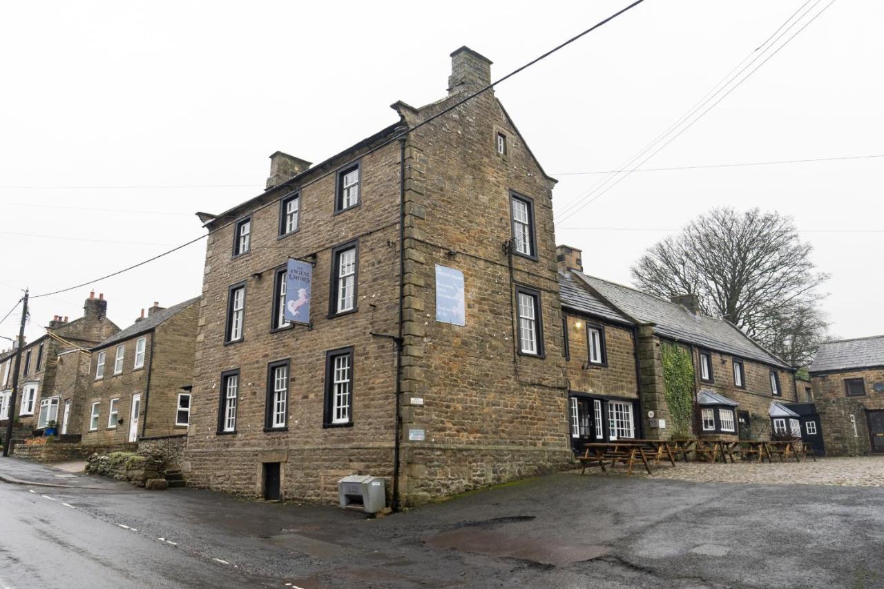 The Ancient Unicorn Hotel Barnard Castle Exterior foto